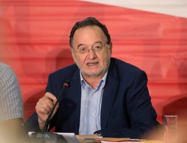 Λαφαζάνης για συμφωνία στο Σκοπιανό: «Μεγάλο δώρο της κυβέρνησης στο ΝΑΤΟ»